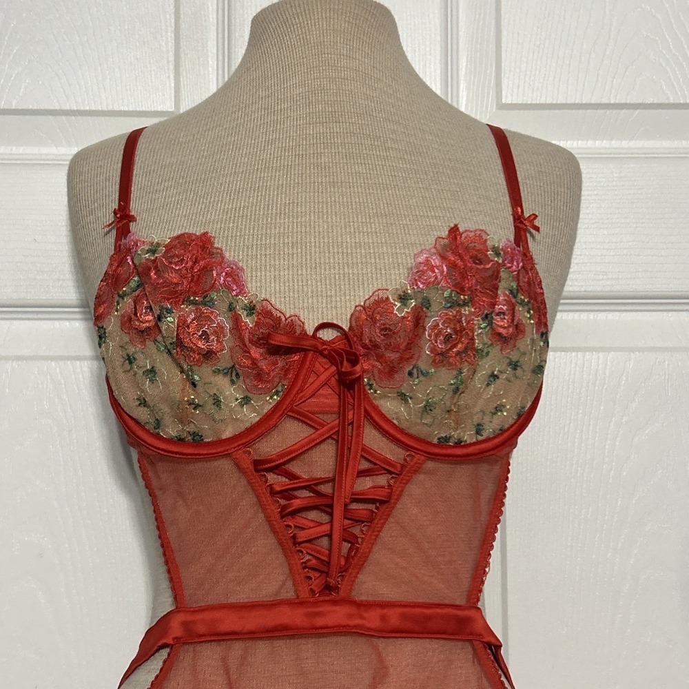 Victoria's Secret Very Sexy Wicked Unlined Floral Embroidery Red Medium - Picture 2 of 12